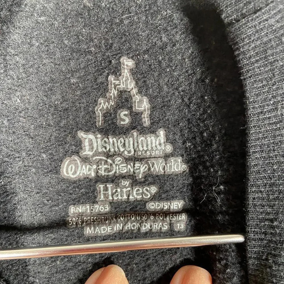 Disneyland Parks Pirates of  the Caribbean Sweater - Picture 4 of 5